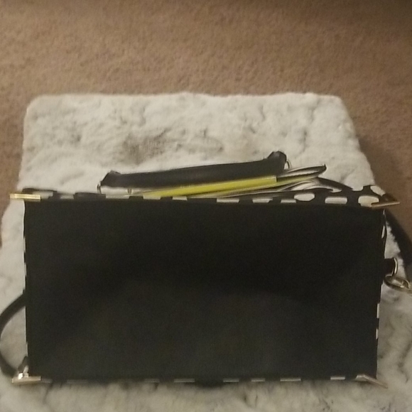 Betsey Johnso black and white patterned purse - Picture 5 of 5